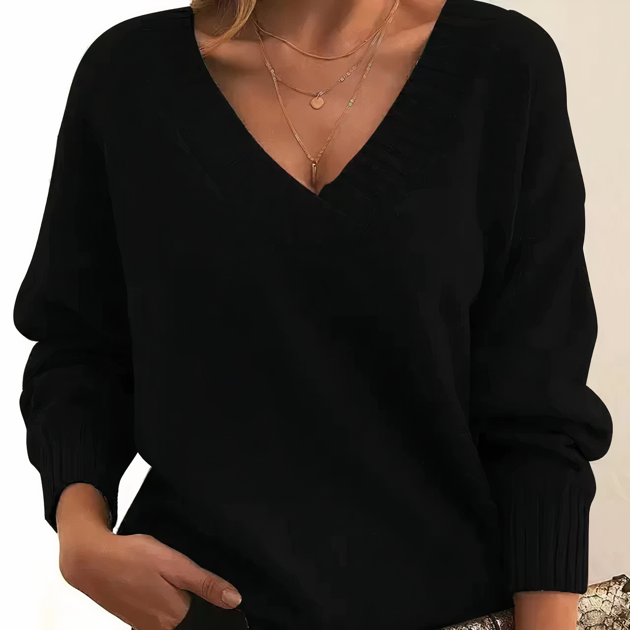 Fion - Elegant V-Neck Jumper